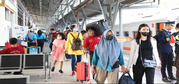 Tips Ampuh Agar Dapat Tiket Kereta Murah Saat Liburan Nataru
